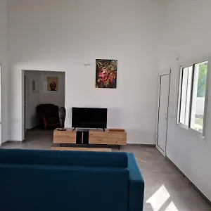 https://au-petit-paradis-saint-francois-grande-terre.comcaribbean.com